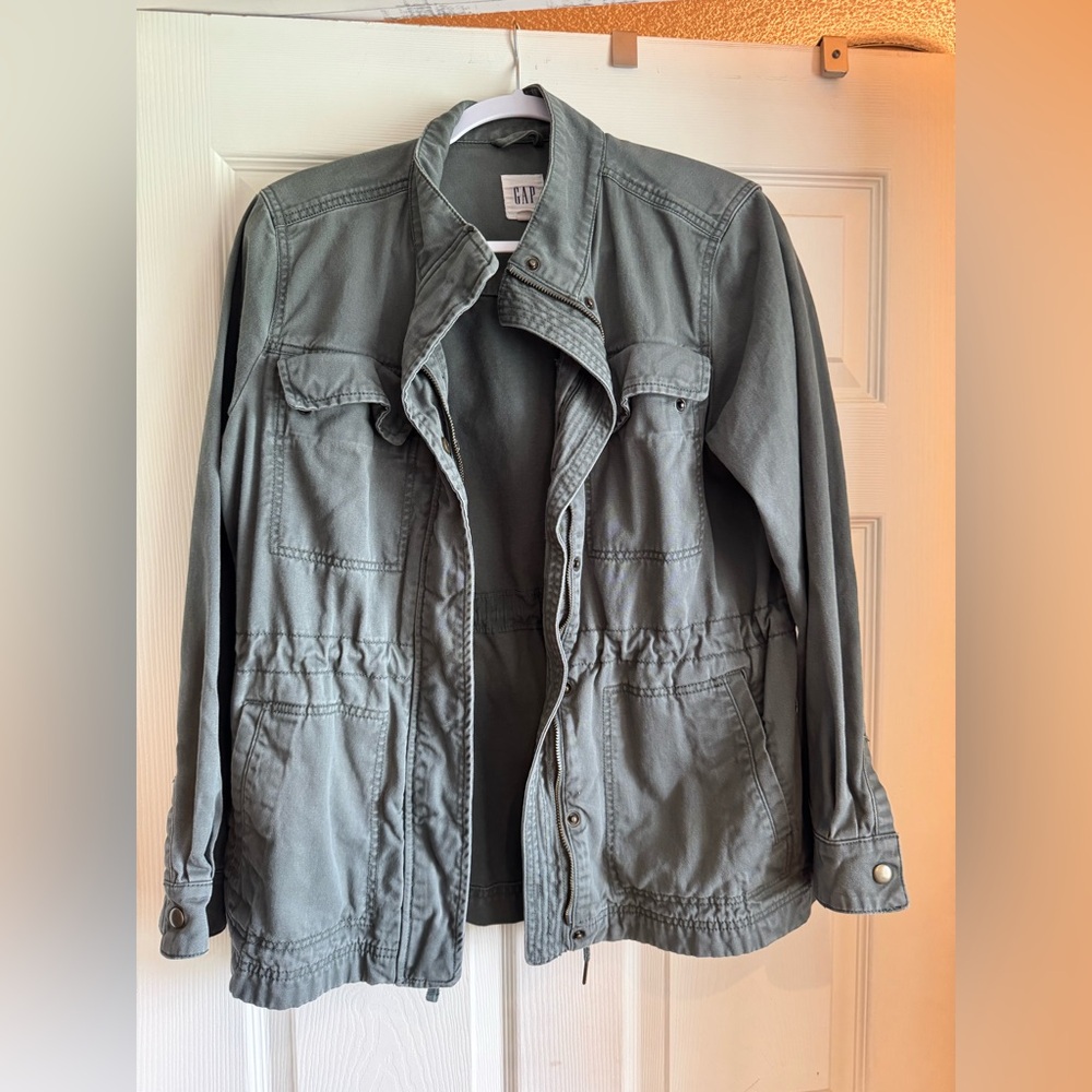 GAP women’s  Military-Style Field Jacket in Olive Green